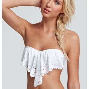 Pily Q White eyelet Bandeau Bikink Top Sz L